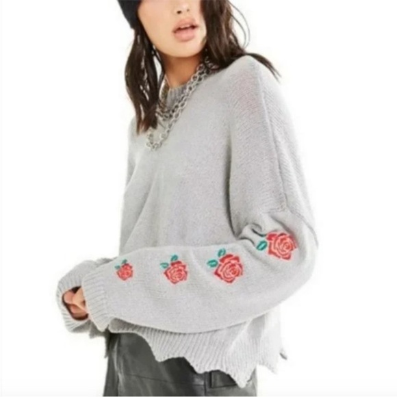Wildfox | Palmetto Roses Embroidered Crop Sweater | Navy Blue |‎ XS - Picture 2 of 12